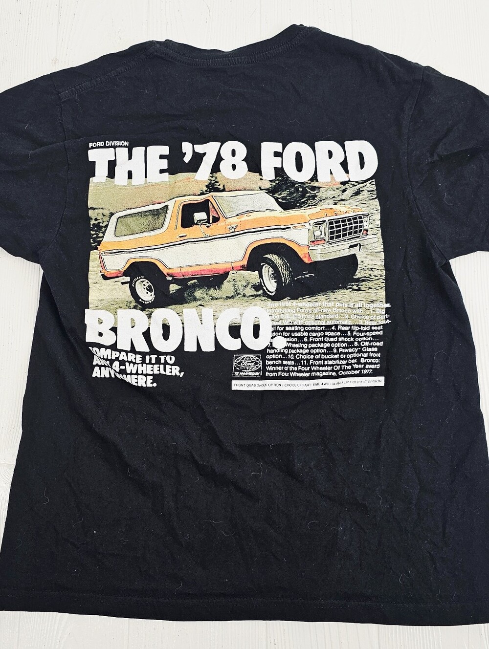 Ford Bronco '78 Truck Graphic T-shirt